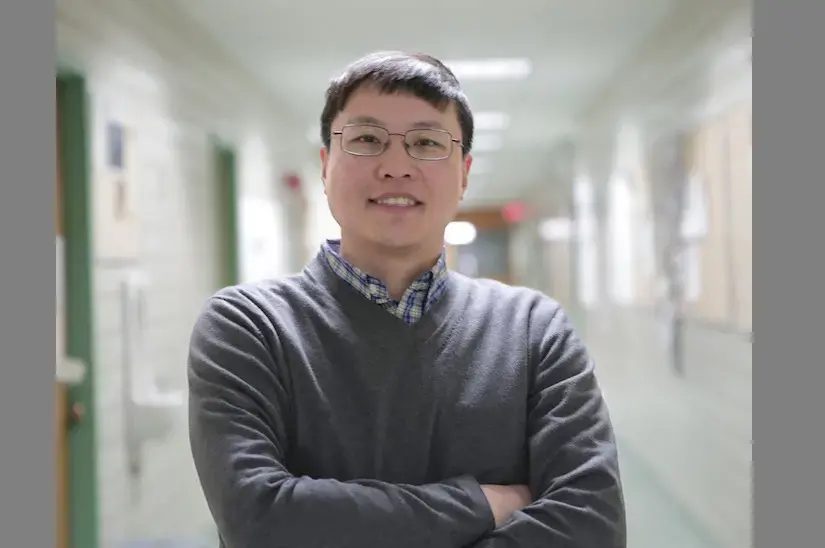 Hongrui Jiang