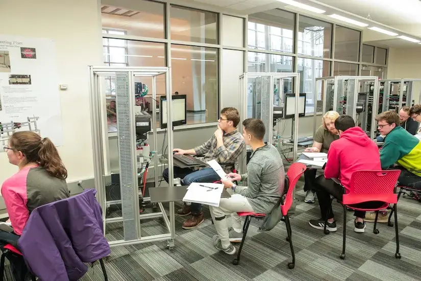 students in Rockwell Lab