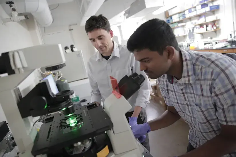 Jacob Notbohm and Aashrith Saraswathibhatla in lab