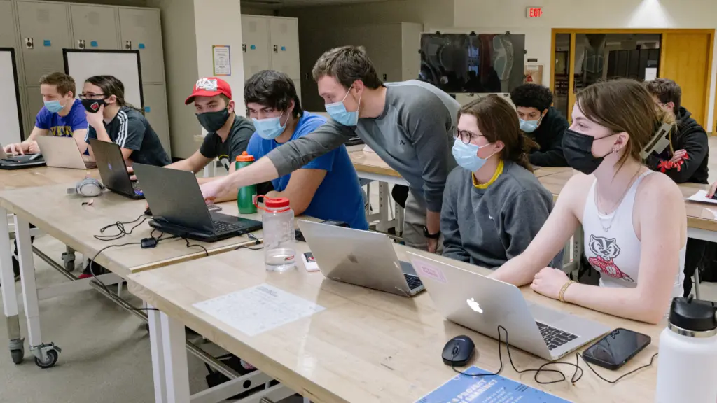 Students in NE 231: Introduction to Nuclear Engineering course work in the makerspace