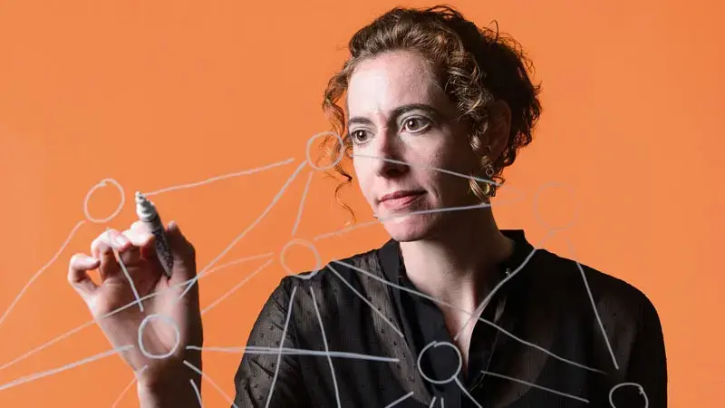 Professor Laura Albert