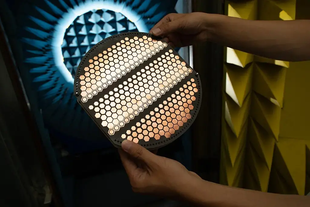 ECE Optics and Photonics Lab - Anechoic Chamber