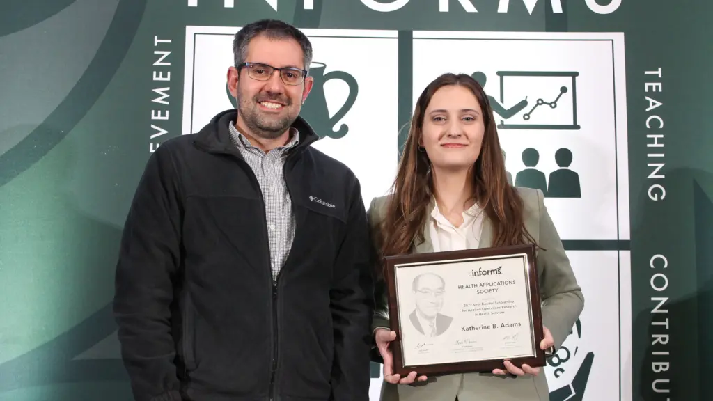 Katherine Adams receives the Bonder Scholarship