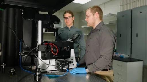 Matt Gebbie and Ryan Cashen in the lab