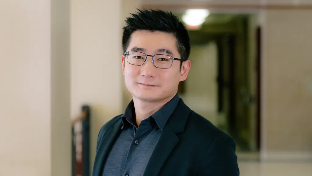 Xiaobin Xiong